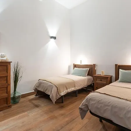 Casa America- Private Heated Pool- Sun & Solarium Experience 度假居 *