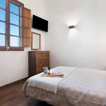 Casa America- Private Heated Pool- Sun & Solarium Experience